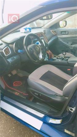 نيسان ماكسيما